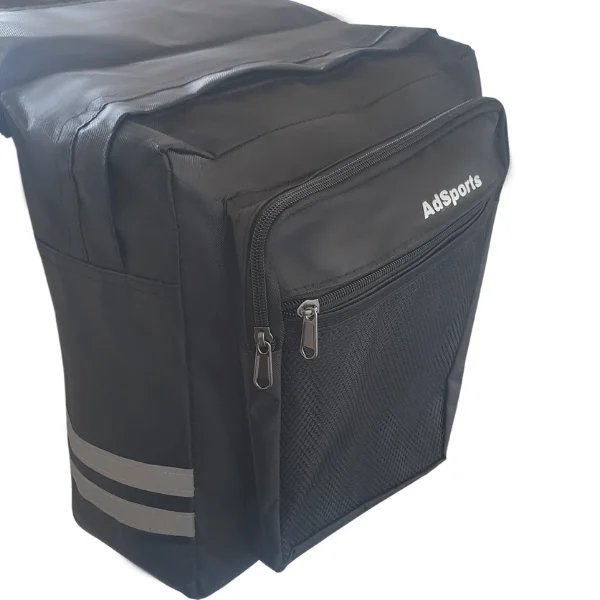 Close-up-of-small-pocket-1.webp