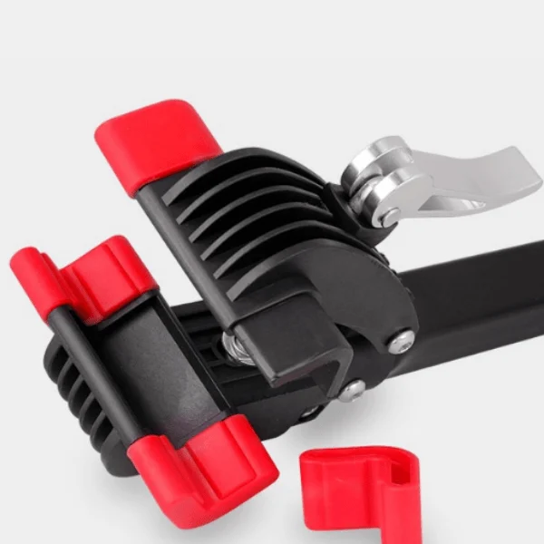 Close-up-of-mounting-claw-1.webp