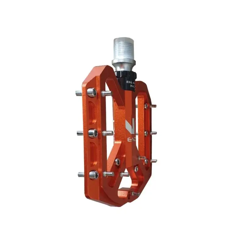 2_MTB_Bicycle_Clipless_Pedals_Orange.webp