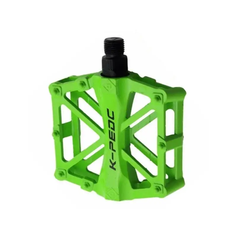 3_Easy_Spin_Green_Bicycle_Pedals_UK.webp