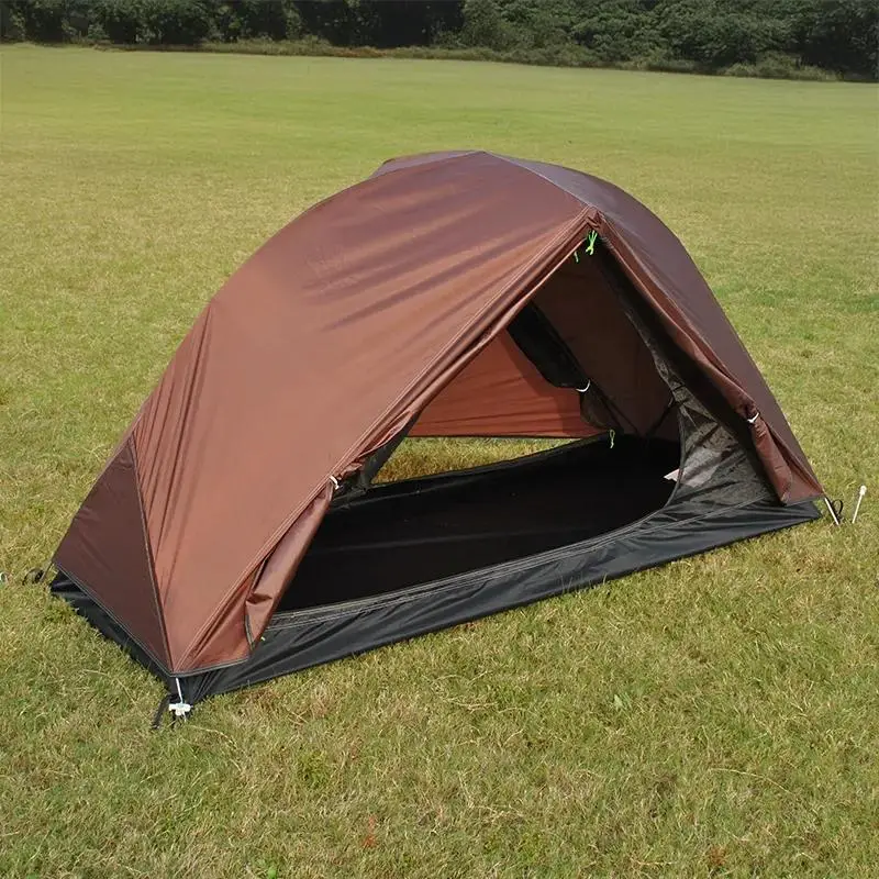 6_Vuno_Hightop_Tent_with_Two_Entrances.webp