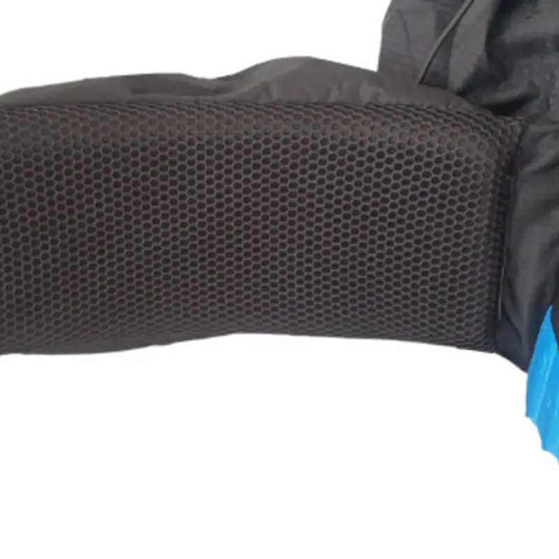 close-up-of-waist-padding.webp