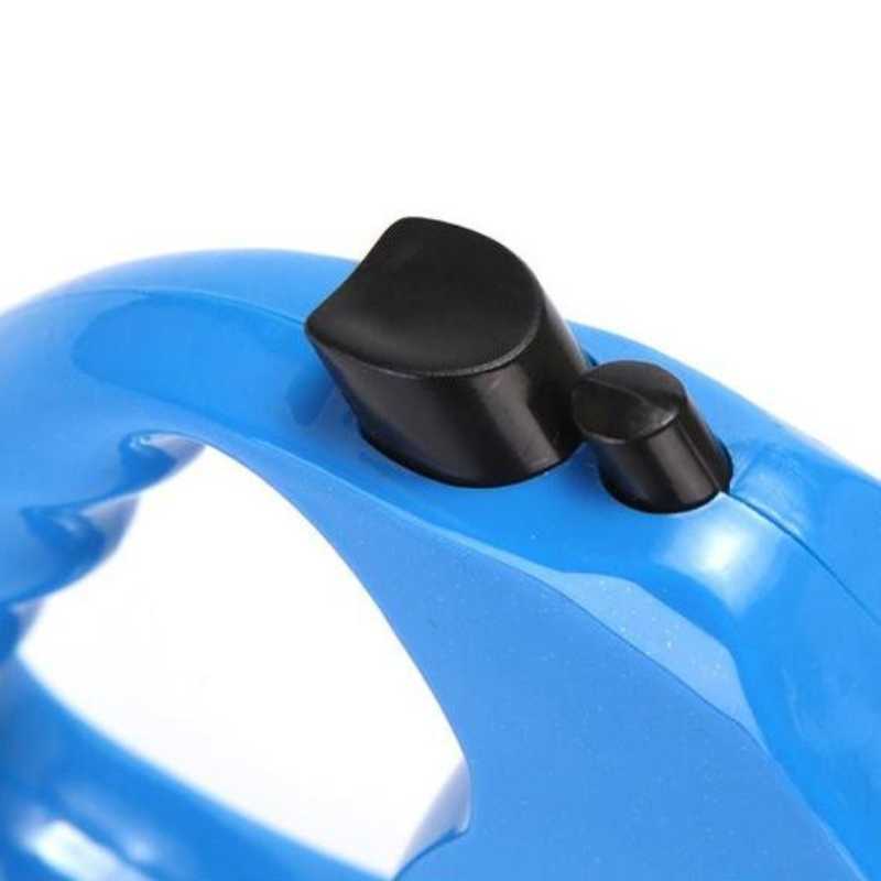 4_Blue_Retractable_Dog_Leash_with_Metal_Clip