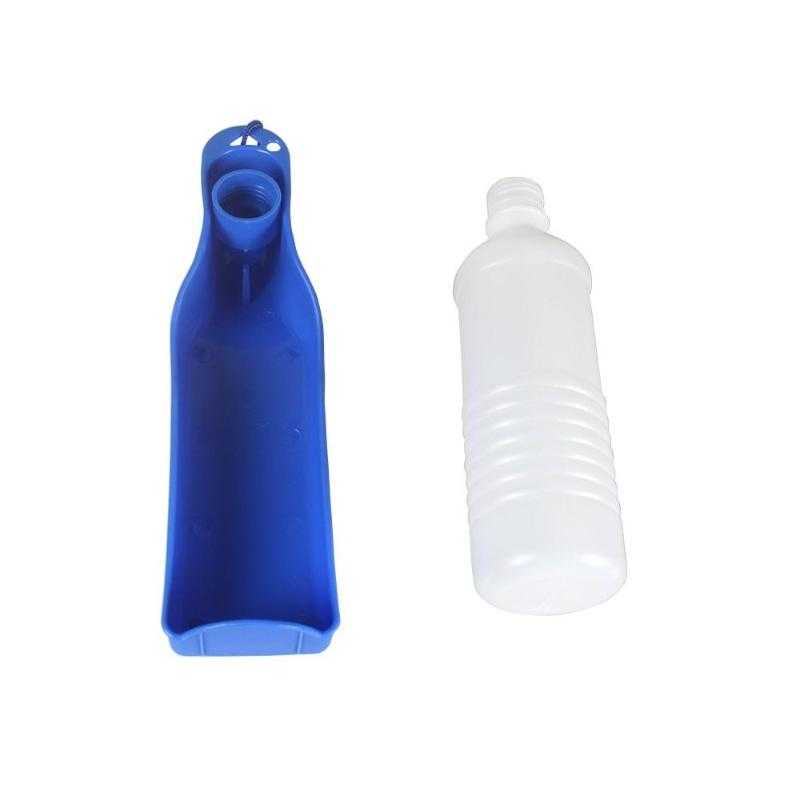 4_Convenient_Foldable_Dog_Water_Bottle.jpg