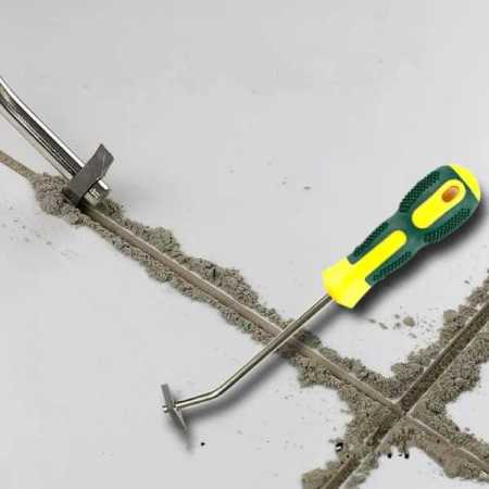 grout-cleaner-tool-in-use