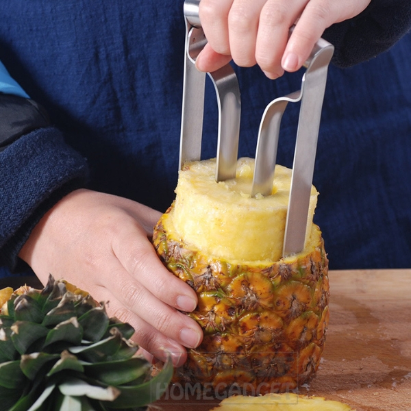 Kaimo-pineapple-slicer-coring-and-peeling-pineapple.jpg